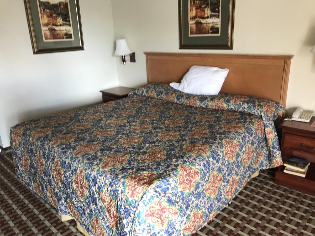 Millville Motorsports Inn And Suites Екстериор снимка